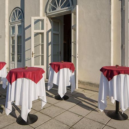 Austria Trend Hotel Schloss Wilhelminenberg Wien Bagian luar foto