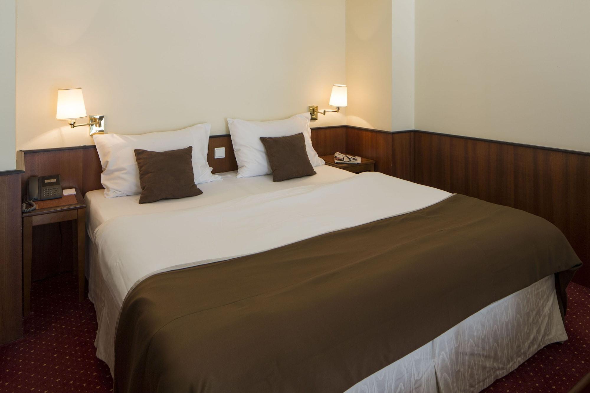 Austria Trend Hotel Schloss Wilhelminenberg Wien Bagian luar foto