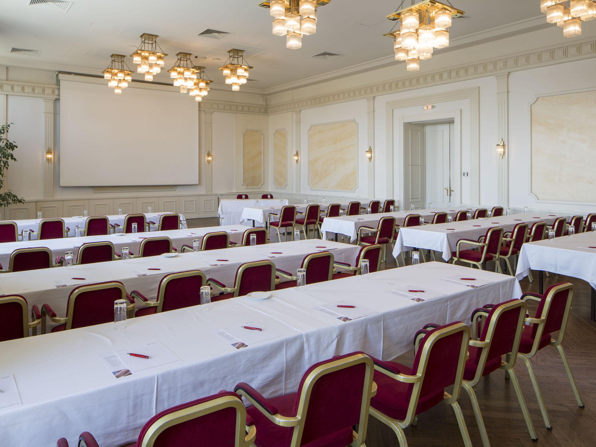 Austria Trend Hotel Schloss Wilhelminenberg Wien Bagian luar foto