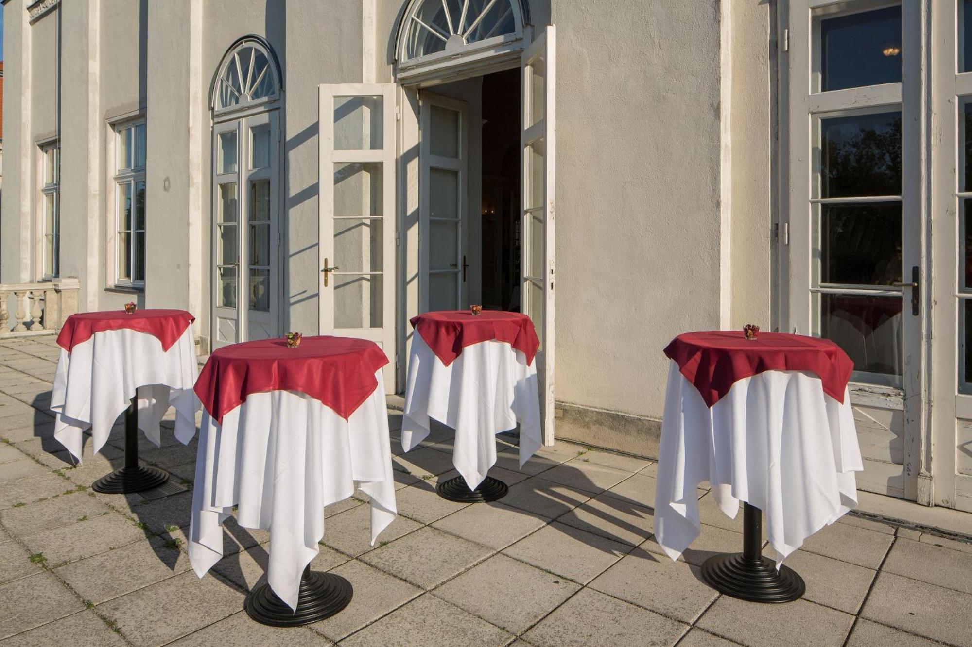 Austria Trend Hotel Schloss Wilhelminenberg Wien Bagian luar foto