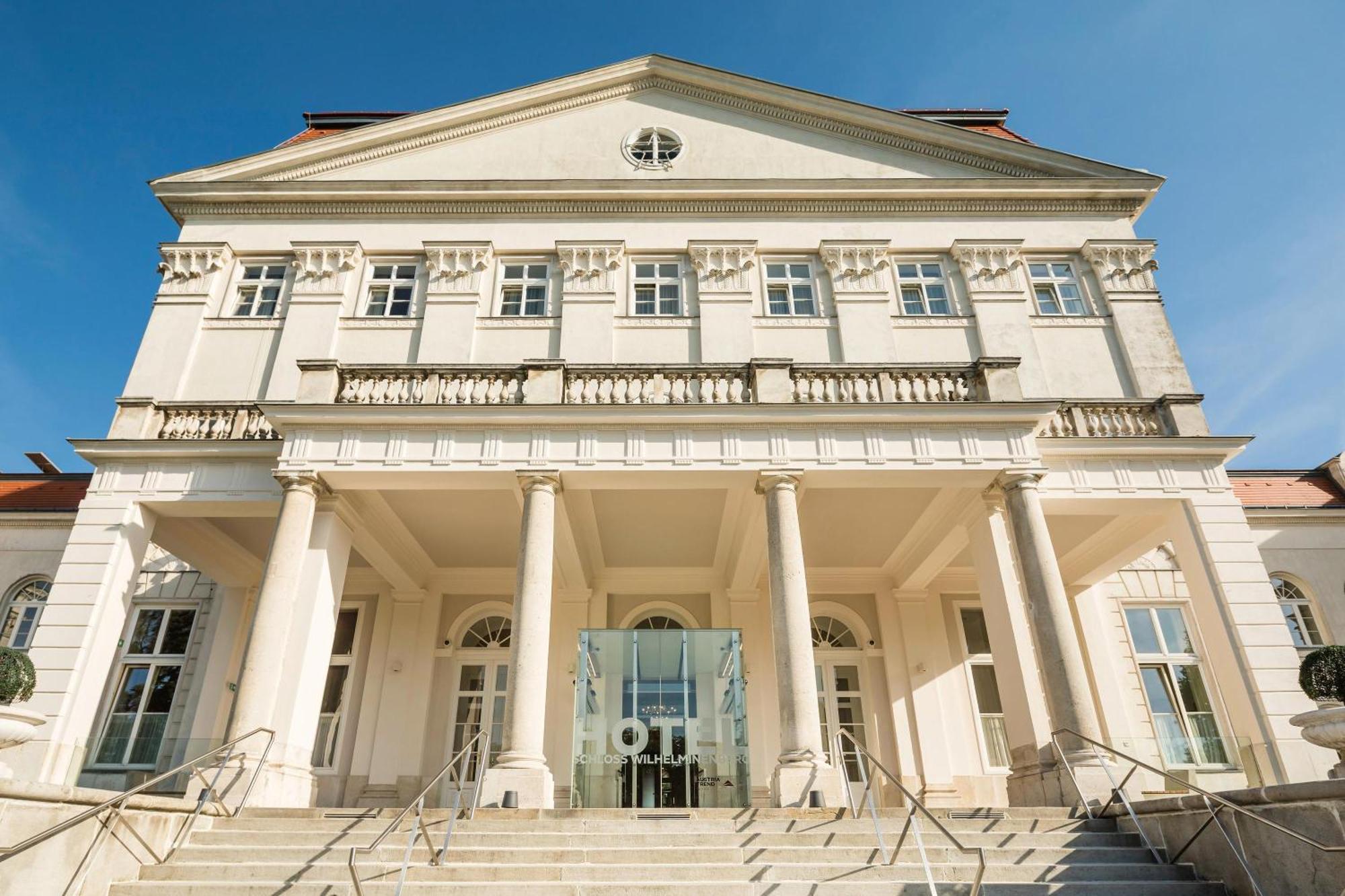 Austria Trend Hotel Schloss Wilhelminenberg Wien Bagian luar foto