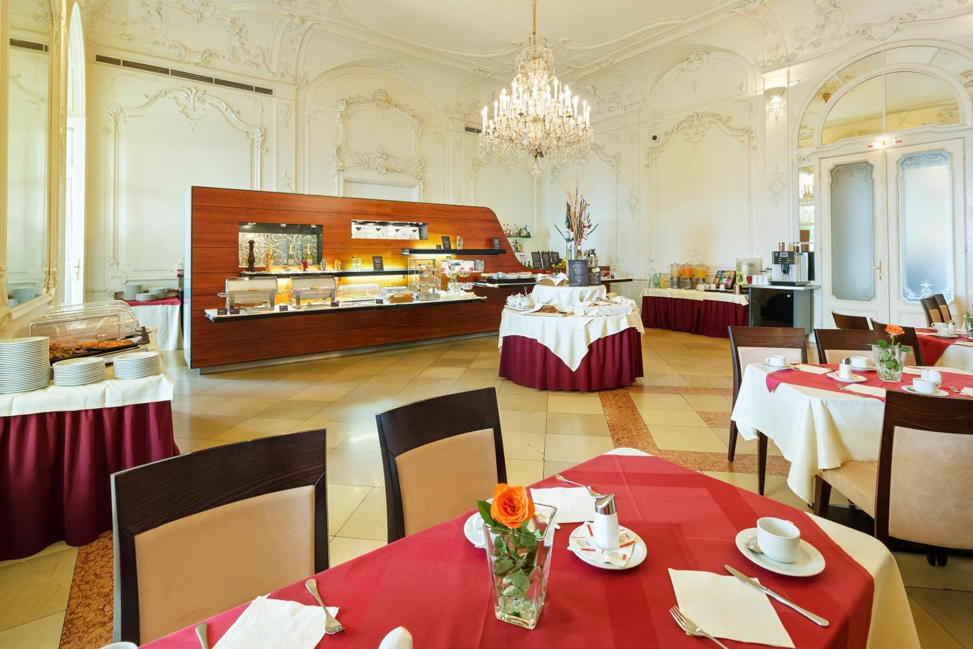 Austria Trend Hotel Schloss Wilhelminenberg Wien Bagian luar foto