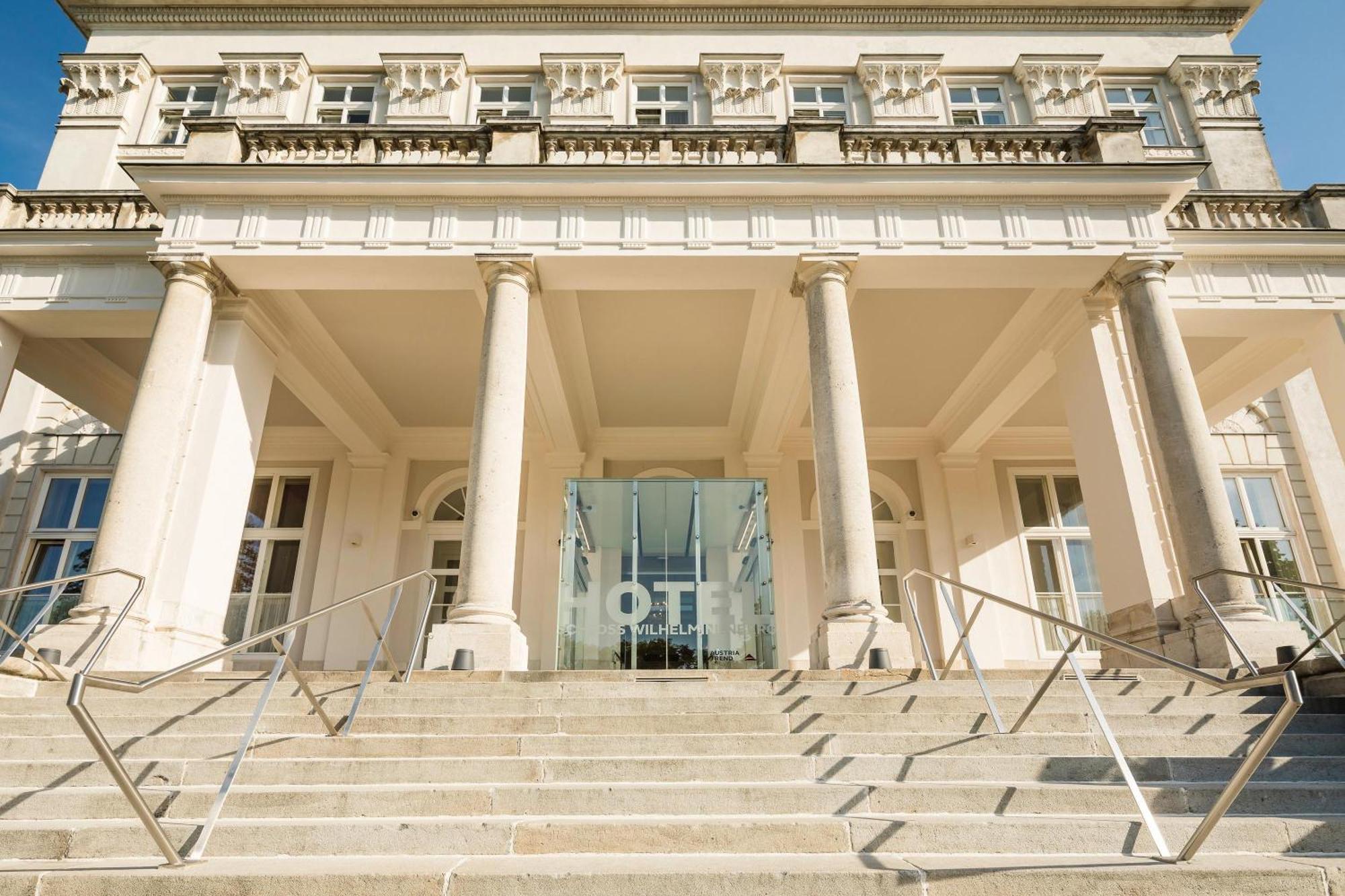 Austria Trend Hotel Schloss Wilhelminenberg Wien Bagian luar foto
