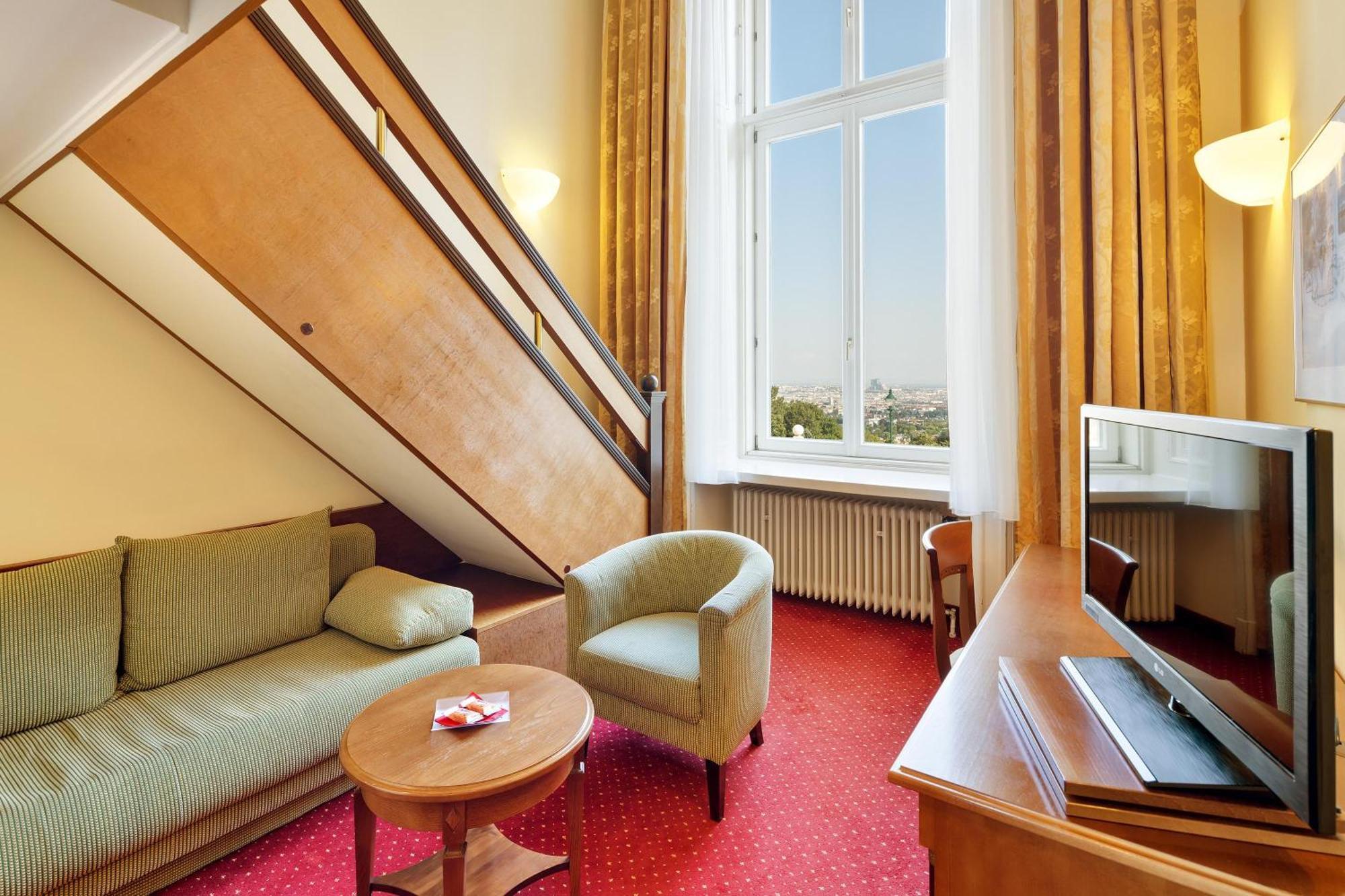 Austria Trend Hotel Schloss Wilhelminenberg Wien Bagian luar foto