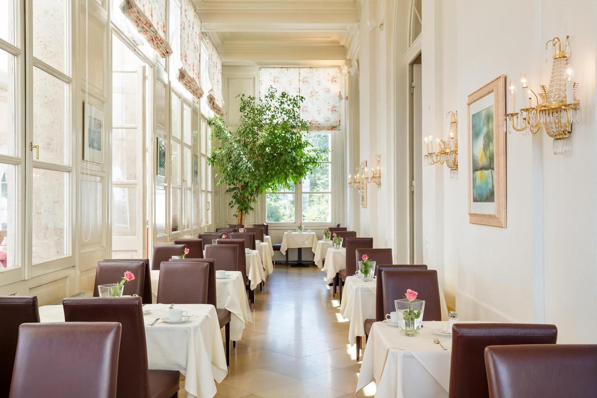 Austria Trend Hotel Schloss Wilhelminenberg Wien Bagian luar foto