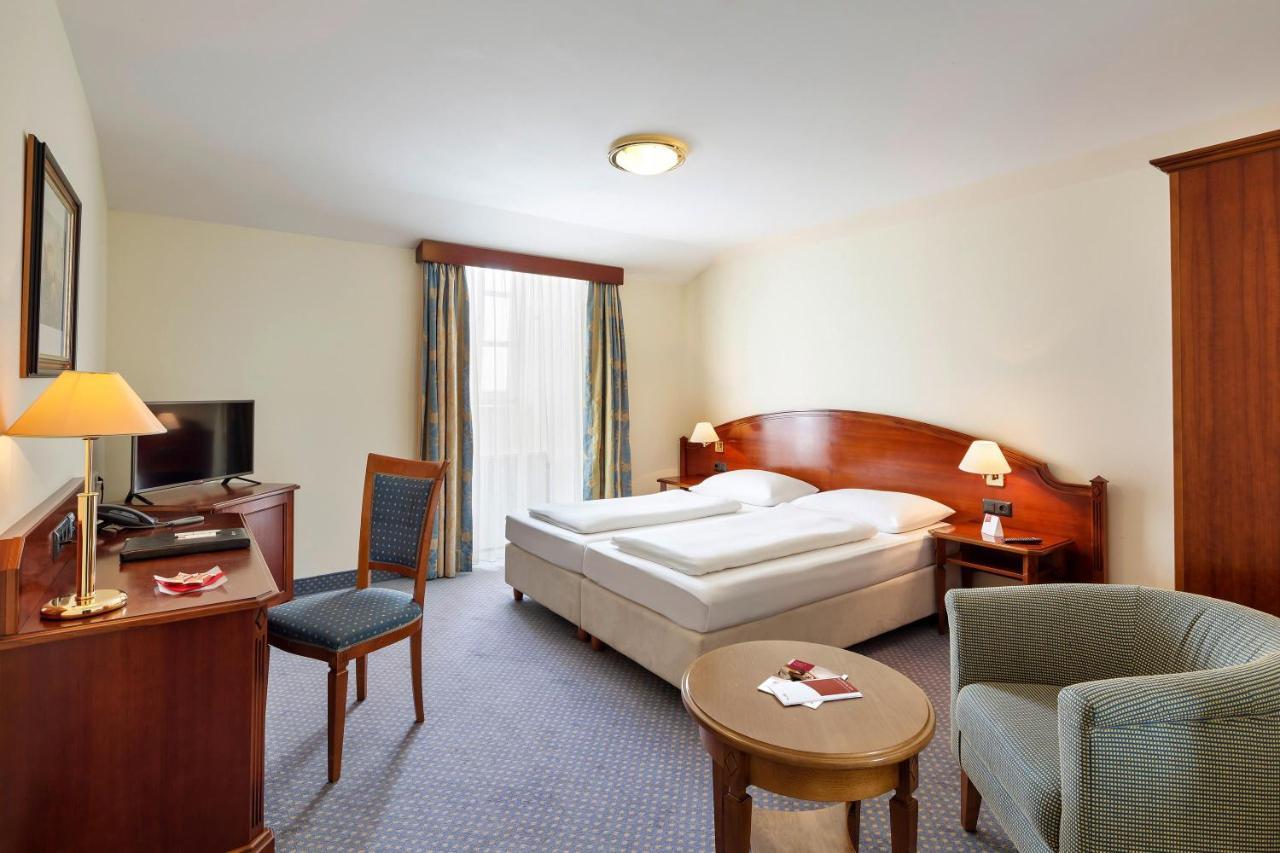 Austria Trend Hotel Schloss Wilhelminenberg Wien Bagian luar foto